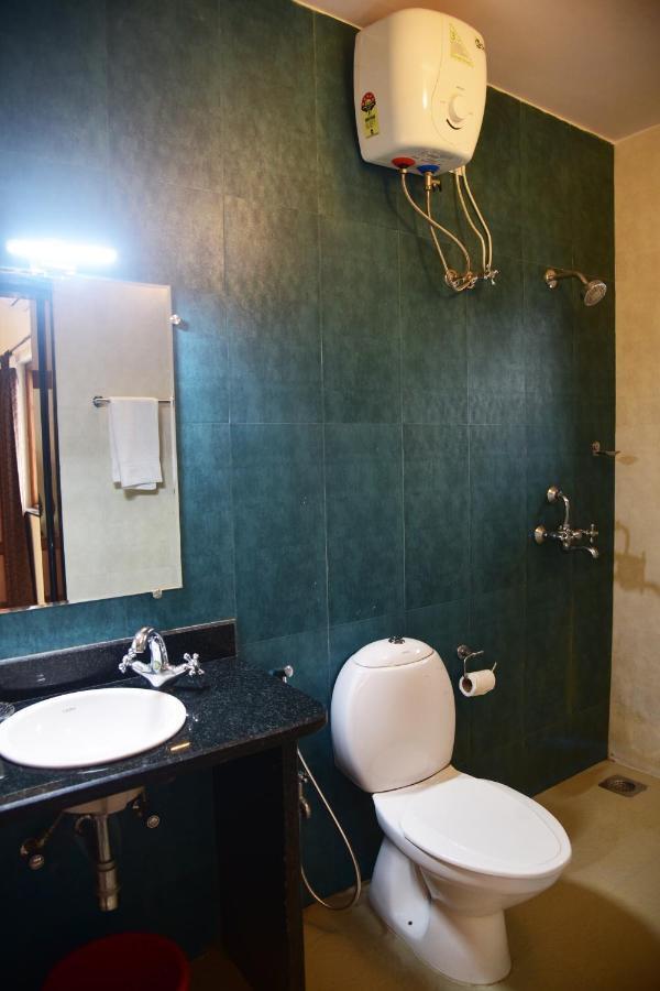 Candolim Grande Resort Exterior foto