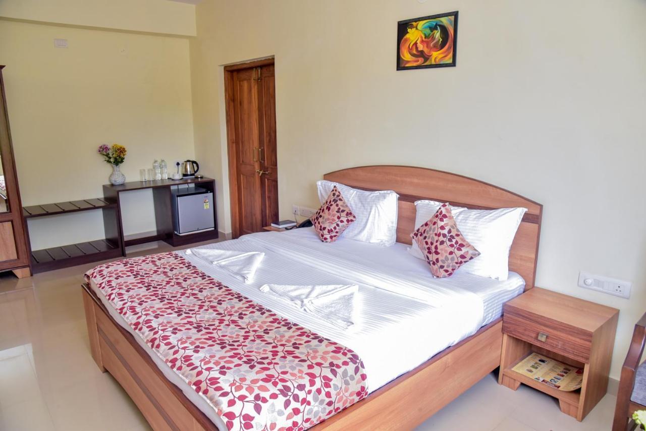 Candolim Grande Resort Exterior foto